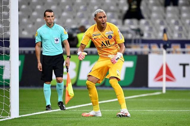 开云注册平台-包含欧篮联今晚走向成谜，巴黎圣日耳曼远射贴柱，质疑声四起，数据层面出现新趋势的词条