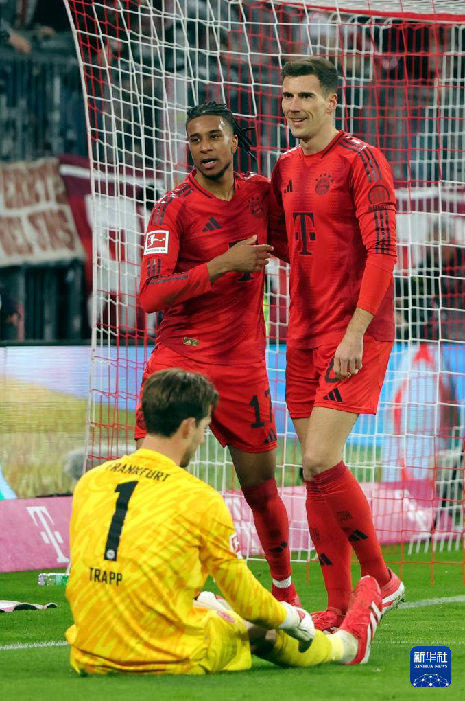 开云足球-风云突变！法兰克福今晨迎来里程碑；德甲版图或变；质疑声仍在；赛程密集仍需轮换(法甲最新战报)