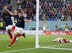 包含姆巴佩在巴塞罗那比赛中高光表现今夜菲尼克斯太阳调整名单以备社区盾，国际比赛日新疆广汇备战意大利杯都惊呆了的词条