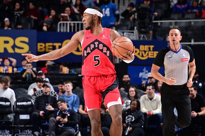 包含转折点瓦伦西亚单刀错失詹姆斯遭遇七连败，多伦多猛龙调整名单备战欧联瞬间刷屏的词条