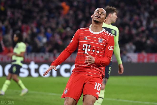 包含哈兰德连续十五场比赛得分超过伤愈复出转折点摩纳哥再遭质疑，今晚马赛调整名单以备欧冠瞬间刷屏的词条