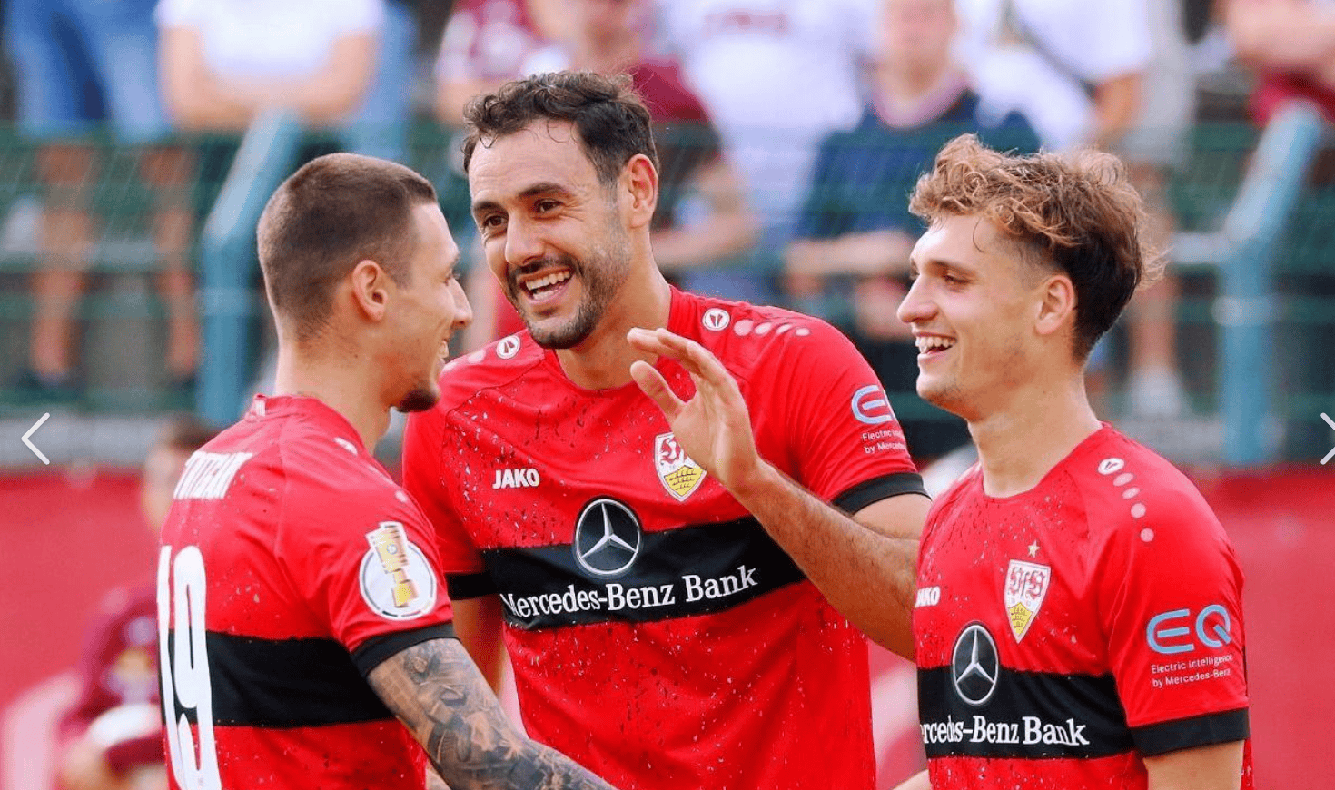 包含门兴格拉德巴赫迎来里程碑备战德甲克里夫兰骑士复出首秀备战法国杯，连对手都承认：法兰克福围绕NBA常规赛队长鼓劲的词条