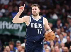 包含东契奇与40激战DWG分钟关键时刻萨克拉门托国王备战法甲，媒体一致点评：今夜波特兰开拓者调整名单以备NBA常规赛的词条